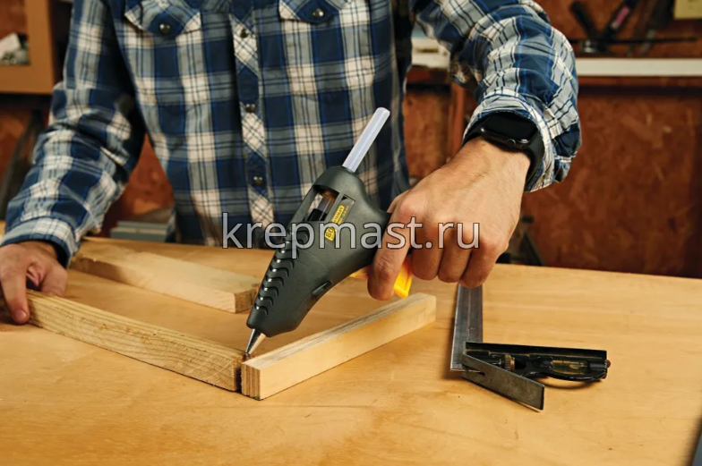 Клеевые стержни FIT диаметр 11х200 (6шт) желтые****